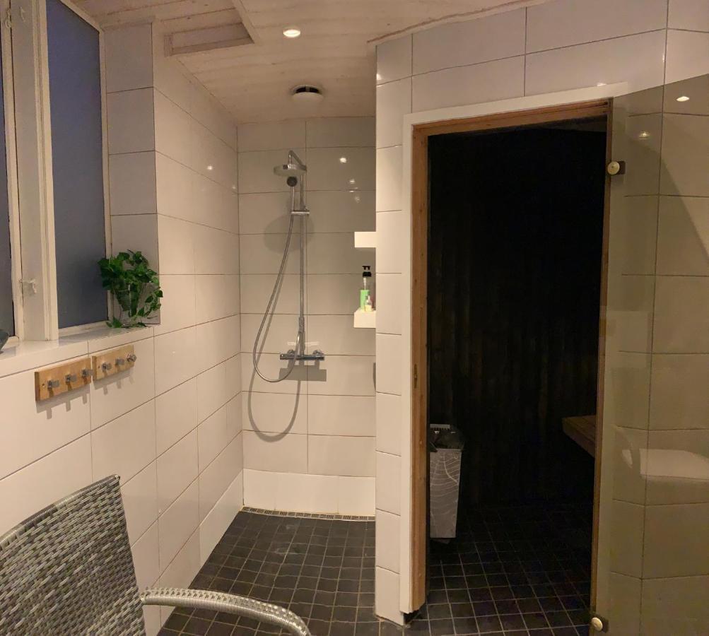 Centrumlagenhet Med Egen Bastu Mariehamn Exterior foto